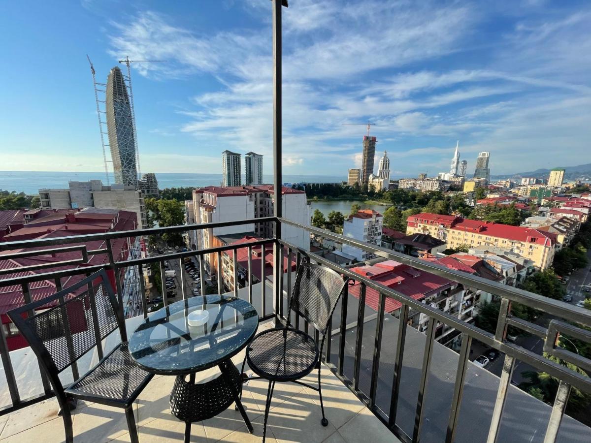 Apartments At Like House Batumi Eksteriør bilde